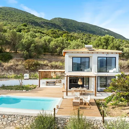 Elgian Luxury -private Pool & Sea View *