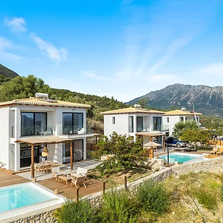 Elgian Luxury -private Pool & Sea View *