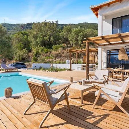 Villa Elgian Luxury -private Pool & Sea View Pondi