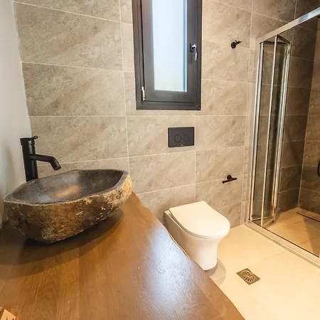 Elgian Luxury -private Pool & Sea View *