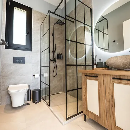Elgian Luxury -private Pool & Sea View Pondi