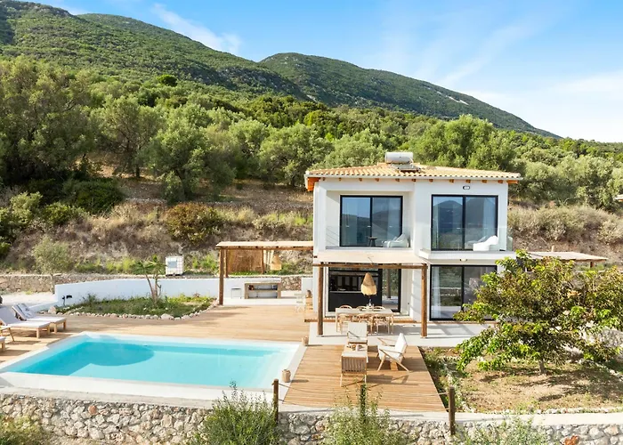 Elgian Luxury -private Pool & Sea View *