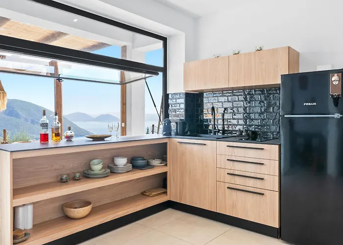 Elgian Luxury -private Pool & Sea View Pondi